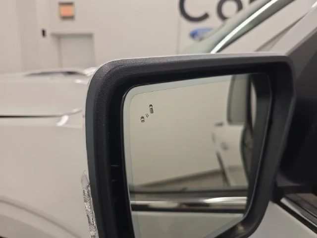 New 2026 Star White Metallic Tri-Coat Ford Platinum® image 46
