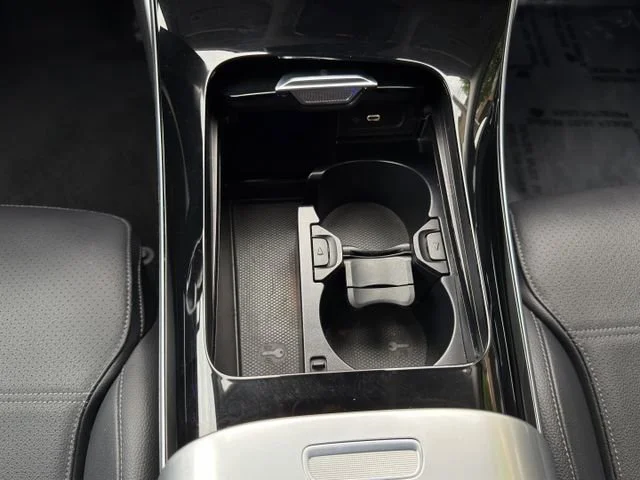 Used 2023 Silver Mercedes-Benz Sedan image 19