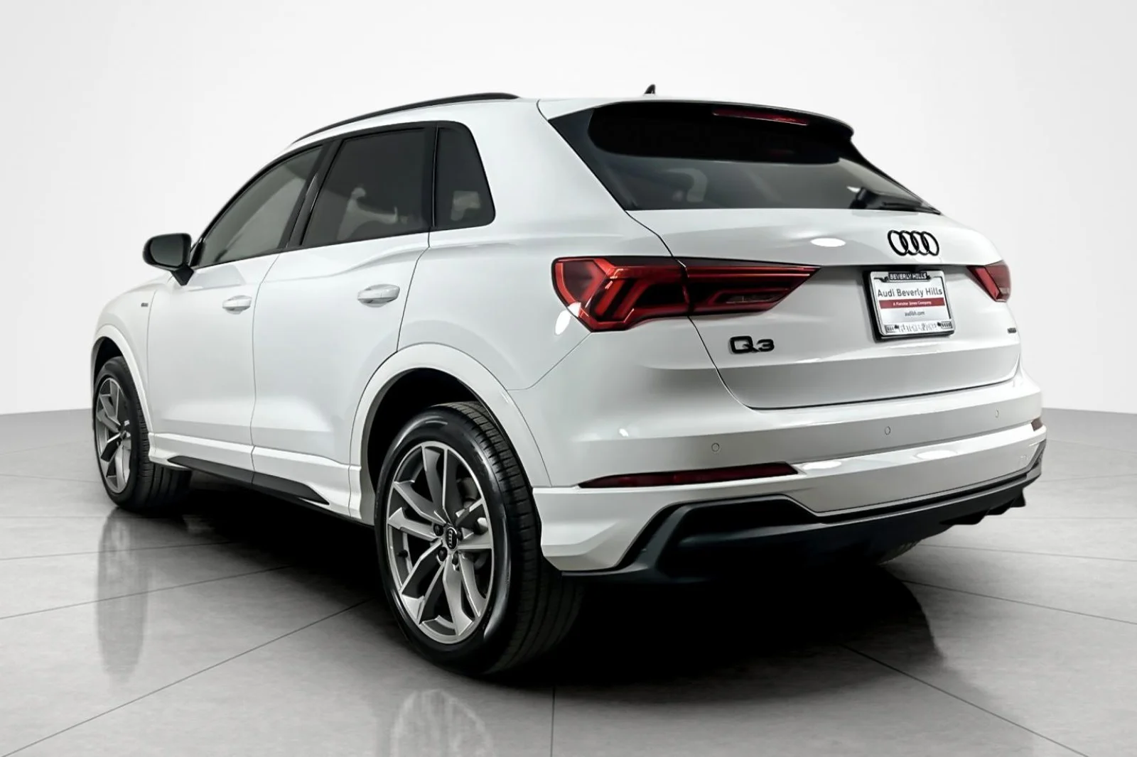 Used 2025 Arkona White Audi S line Premium 45 TFSI quattro image 3