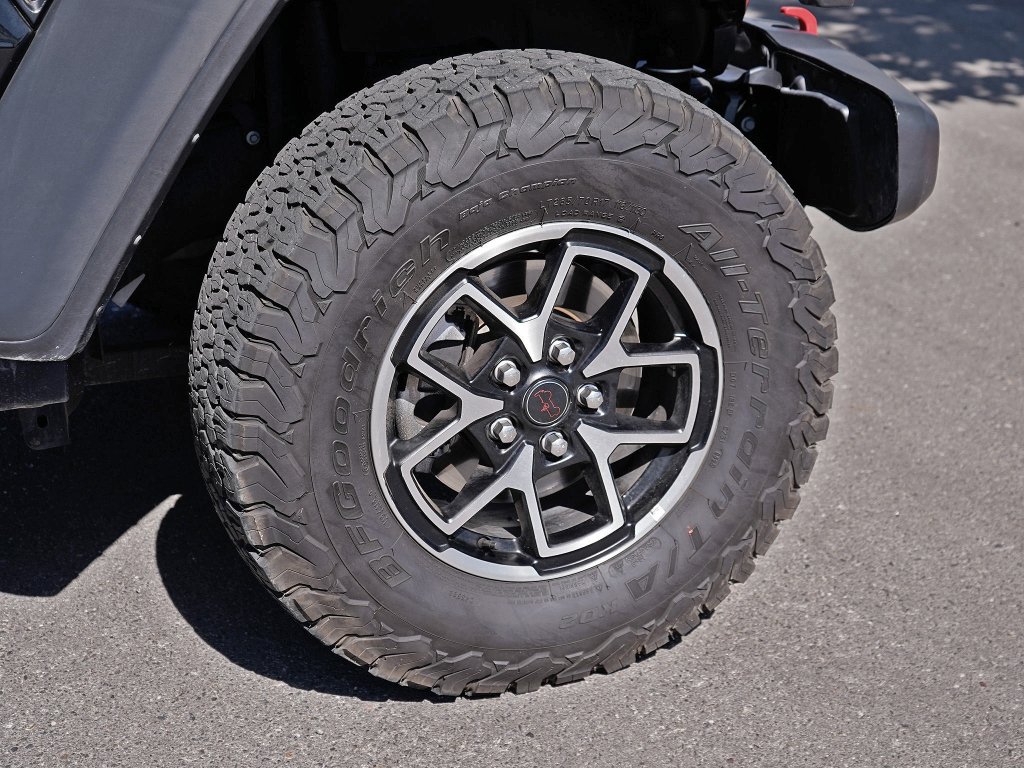 Used 2025 Black Clearcoat Jeep Rubicon image 15