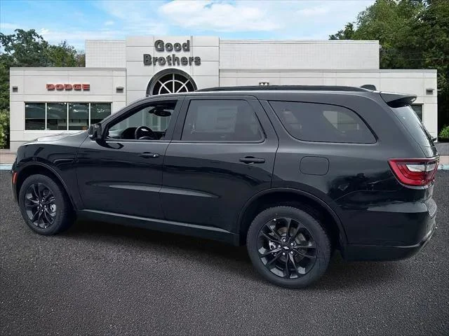 New 2026 Diamond Black Clear-Coat Exterior Paint Dodge GT PLUS image 2