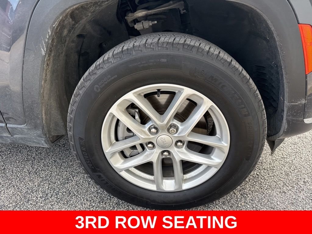 Certified Used 2025 Gray Jeep Laredo image 2