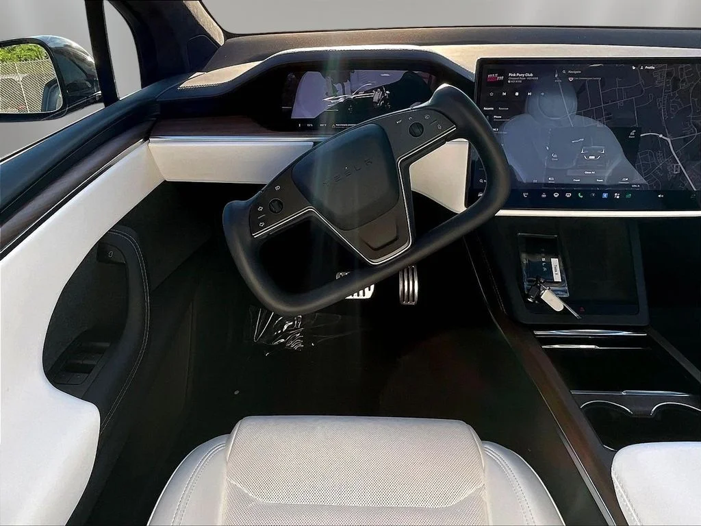 Used 2023 Black Tesla Standard Range image 8