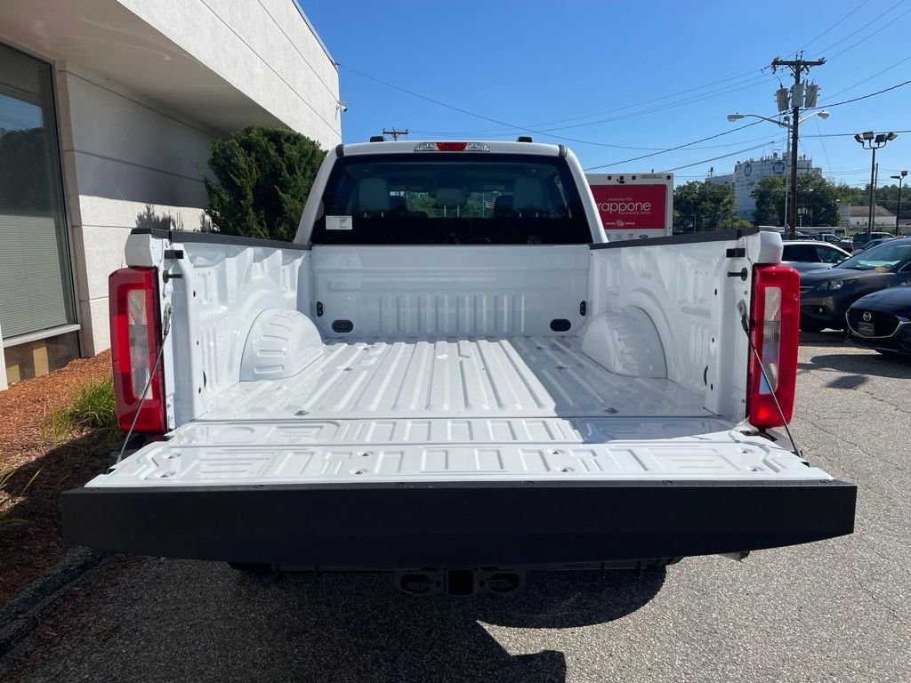 New 2026 Oxford White Ford F-350® XL image 9