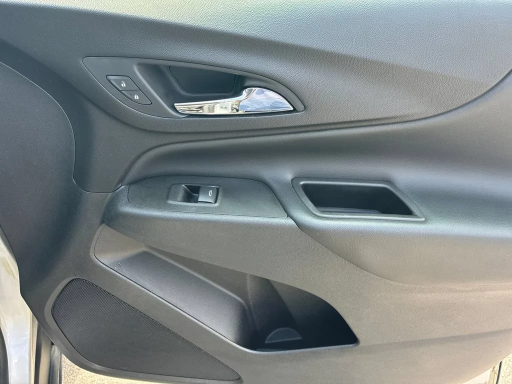 Used 2021 SILVER ICE METALLIC Chevrolet LT image 30