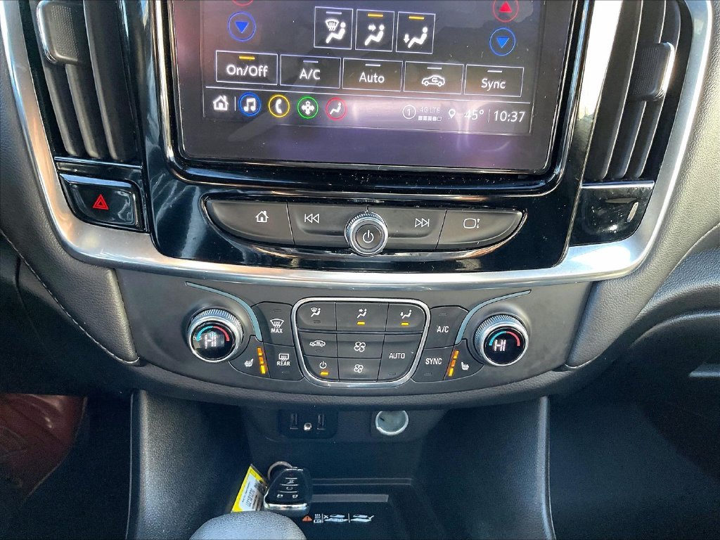 Used 2023 Silver Sage Metallic Chevrolet AWD image 26