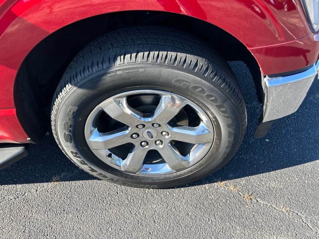 Used 2021 Red Ford XLT image 11