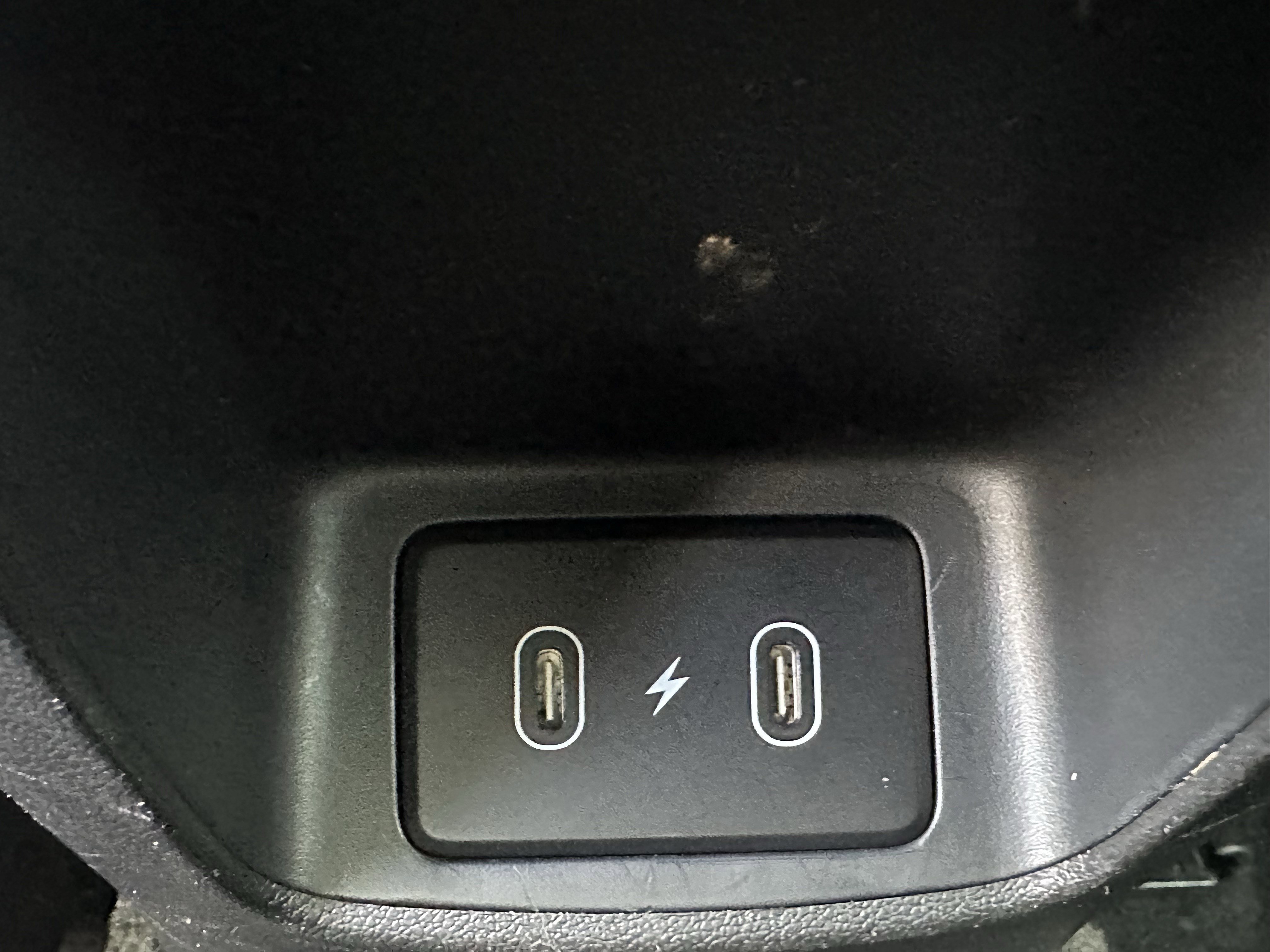 Used 2024 Fluid Metal Hyundai SEL image 20