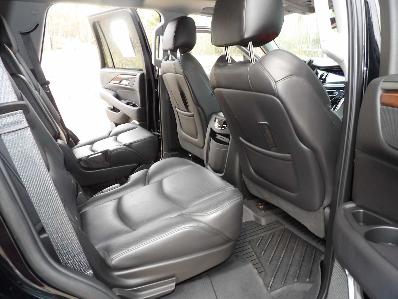 2020 Cadillac Escalade Premium Luxury - Photo 17