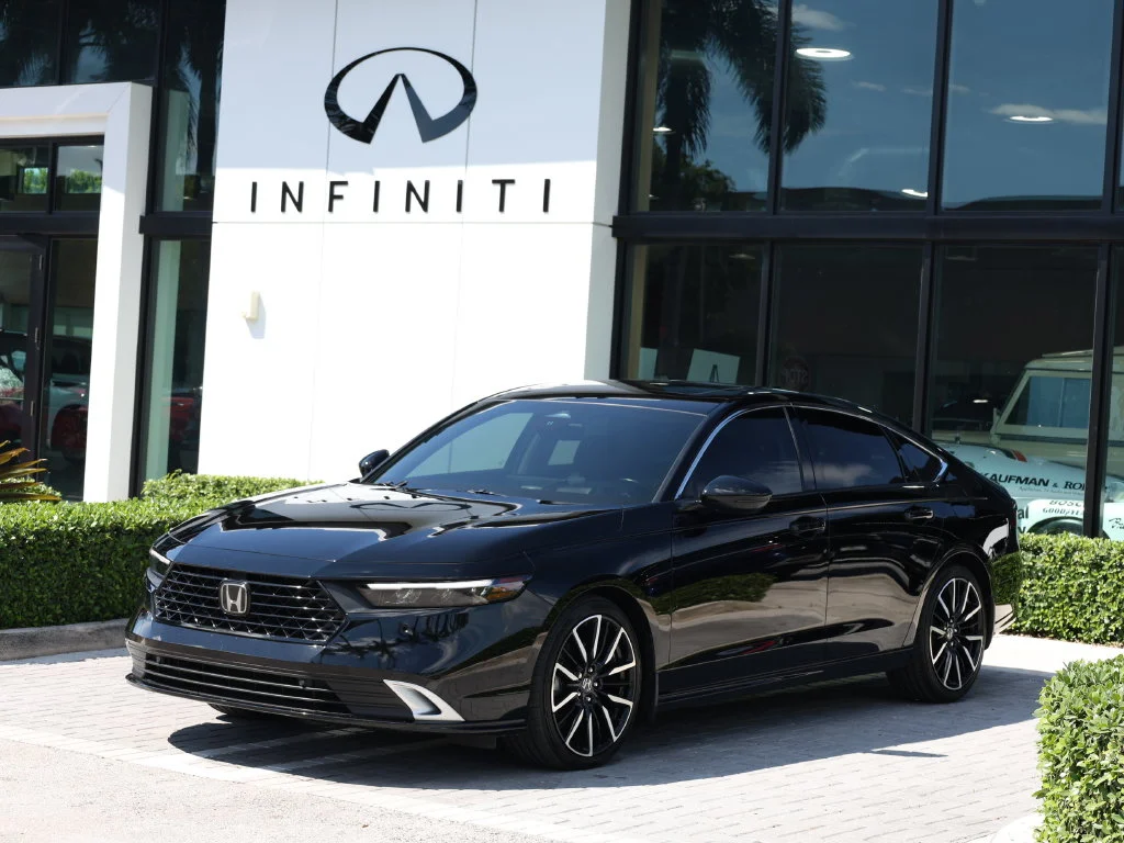 Used 2024 Black Honda Touring image 2