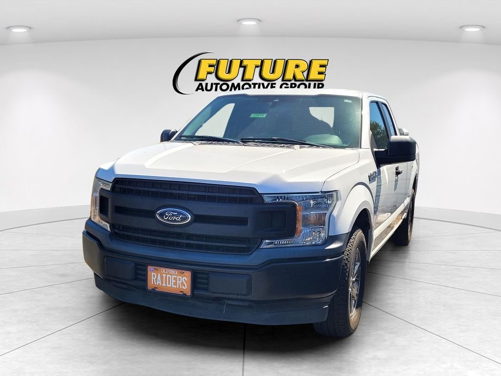 Used 2019 White Ford XL image 3