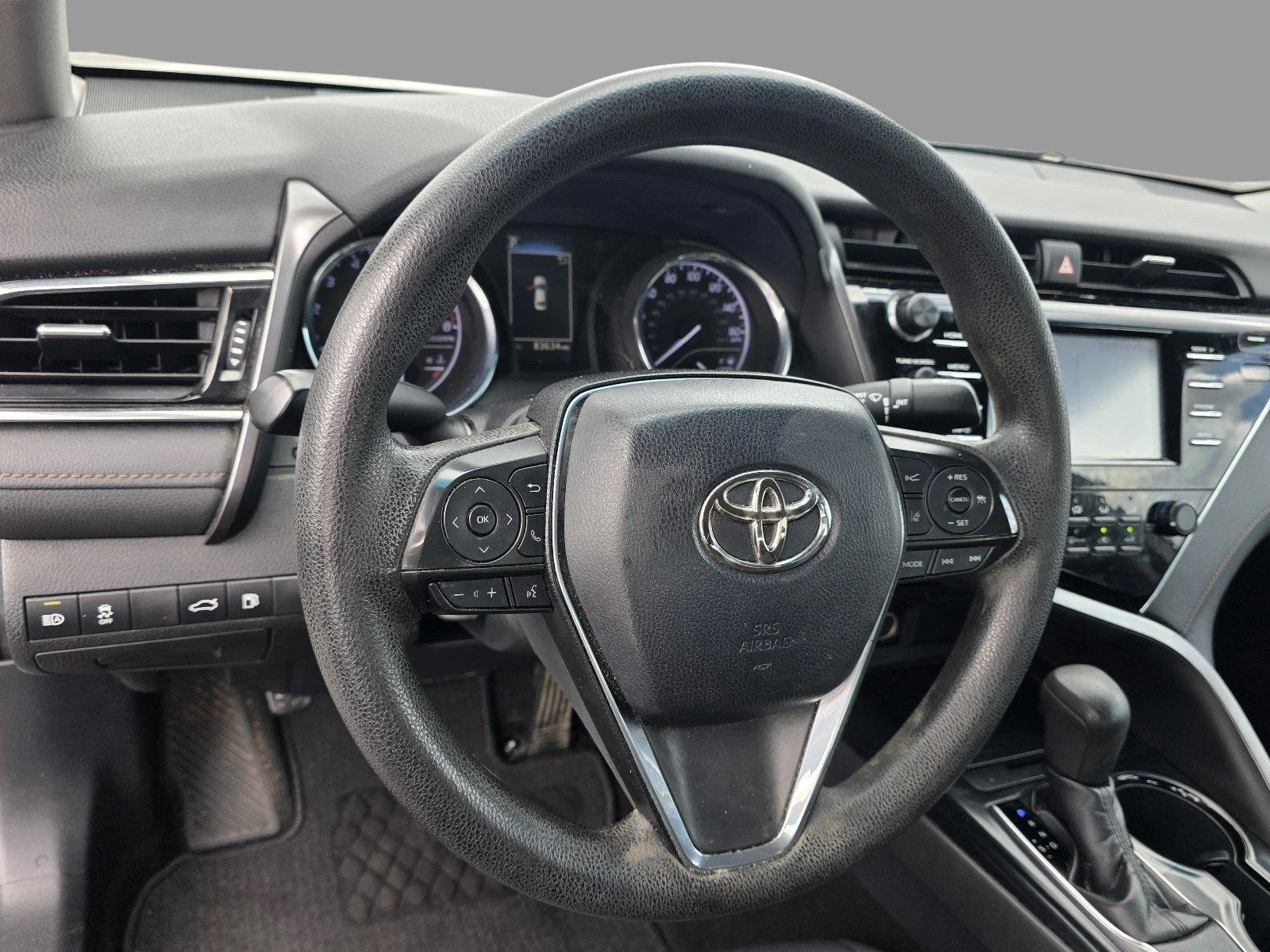 Used 2018 Predawn Gray Mica Toyota LE image 10