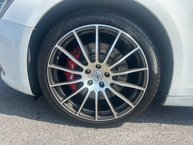 Used 2018 Bianco Maserati S Q4 GranSport image 7