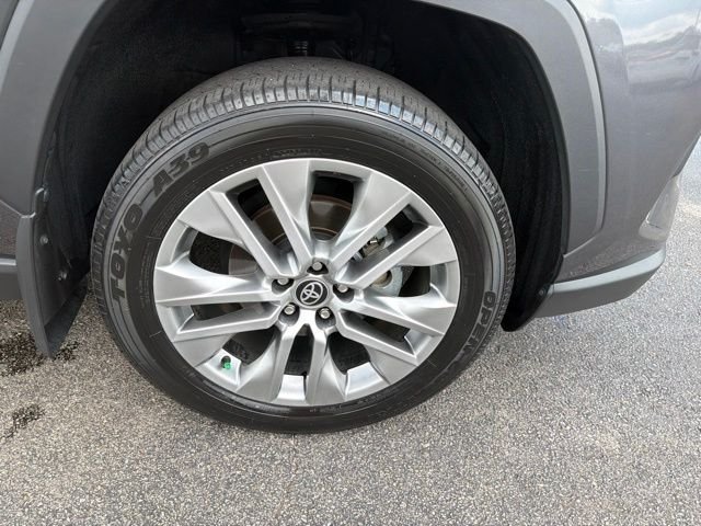 Used 2024 Gray Toyota XLE Premium image 11