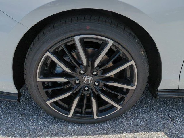 New 2026 Platinum White Pearl Honda Touring image 10