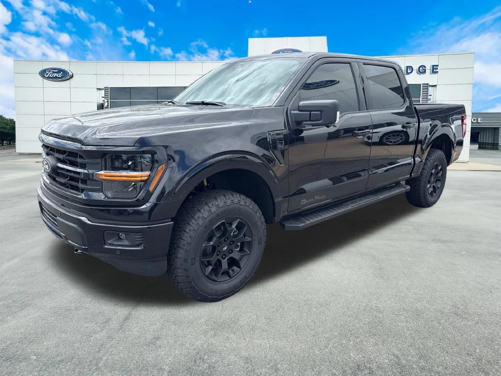 New 2026 Black Ford XLT image 2