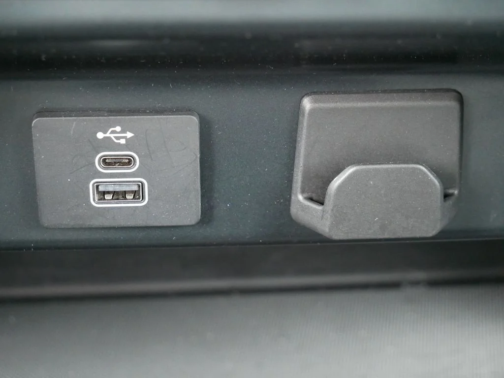 Used 2025 Black Ford XLT image 26