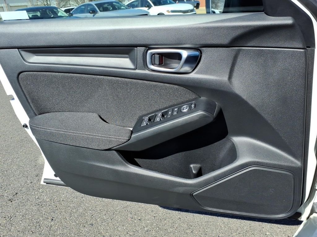 2025 Honda Civic Hatchback Sport - Photo 12