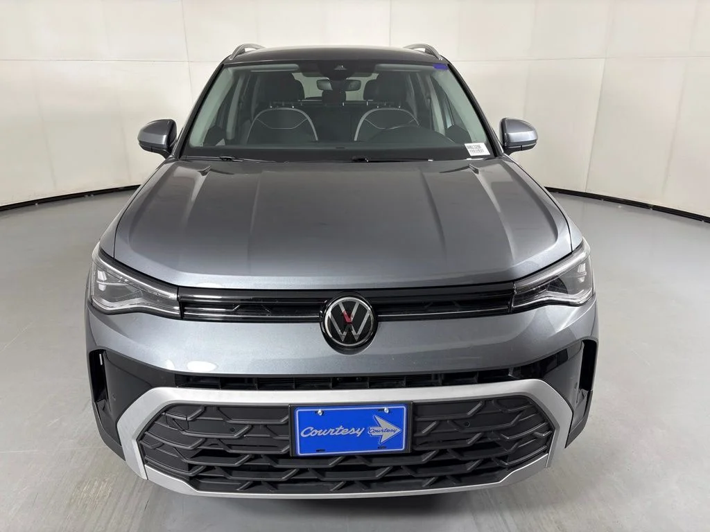Used 2025 Gray Volkswagen 1.5T SE image 6