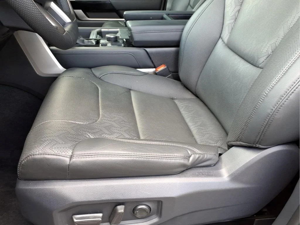 Used 2024  Toyota Limited image 18