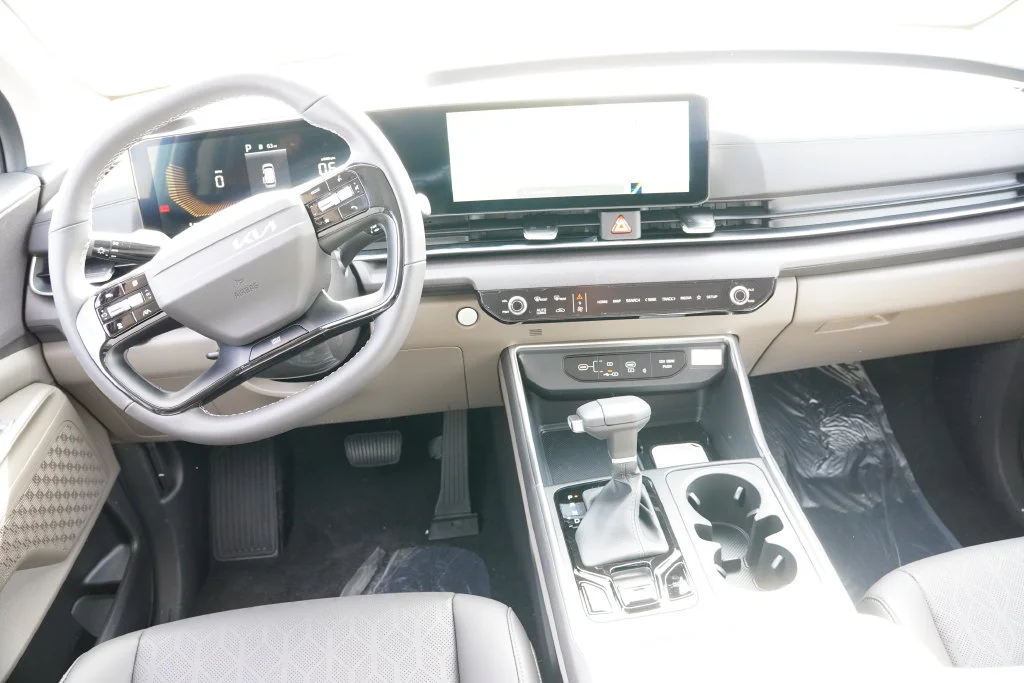 New 2027 Iceberg Green Kia EX image 13