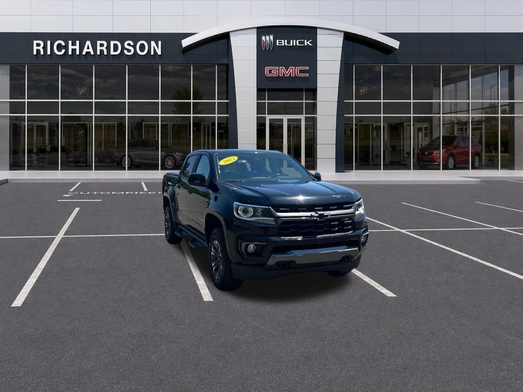 Used 2022 Black Chevrolet Z71 image 9