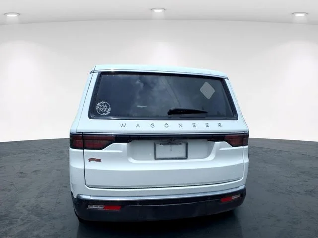 Used 2024 White Jeep Base image 20