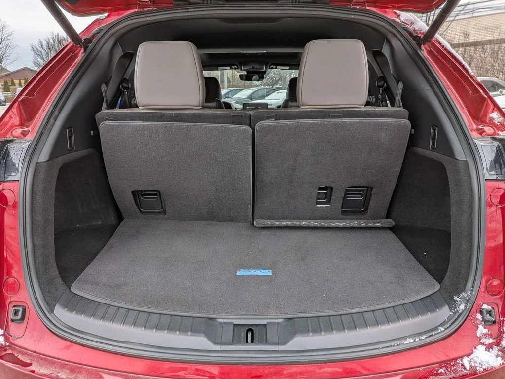 Used 2022 Red Mazda Signature image 28