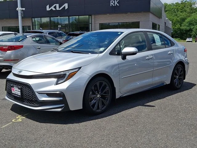 Used 2023 Silver Toyota SE image 4