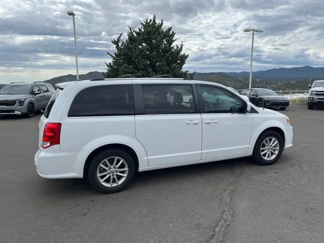 Used 2019 White Knuckle Clearcoat Dodge SXT image 7