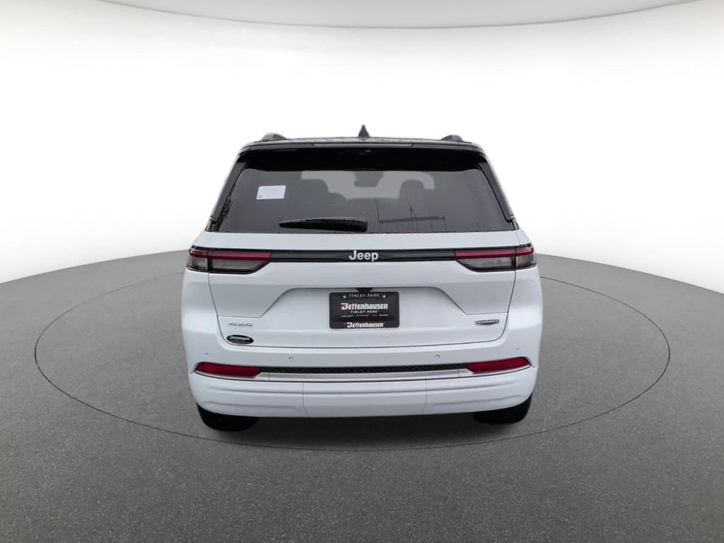 New 2027 Bright White Clearcoat Jeep Summit image 6