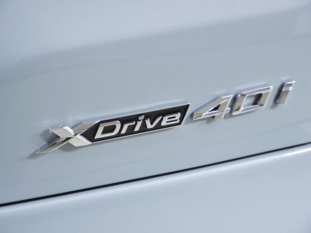 New 2026 Brooklyn Grey Metallic BMW xDrive40i image 12
