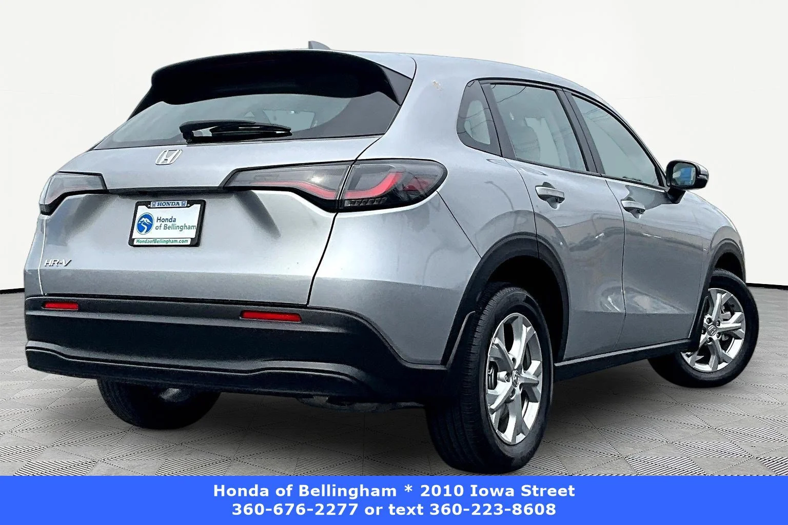 Certified Used 2025 Lunar Silver Metallic Honda AWD LX image 38