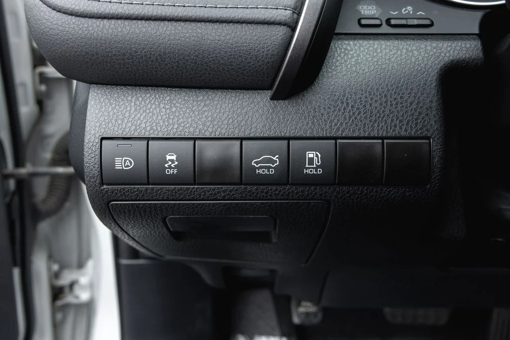 Certified Used 2022 Ice Edge Toyota LE image 14