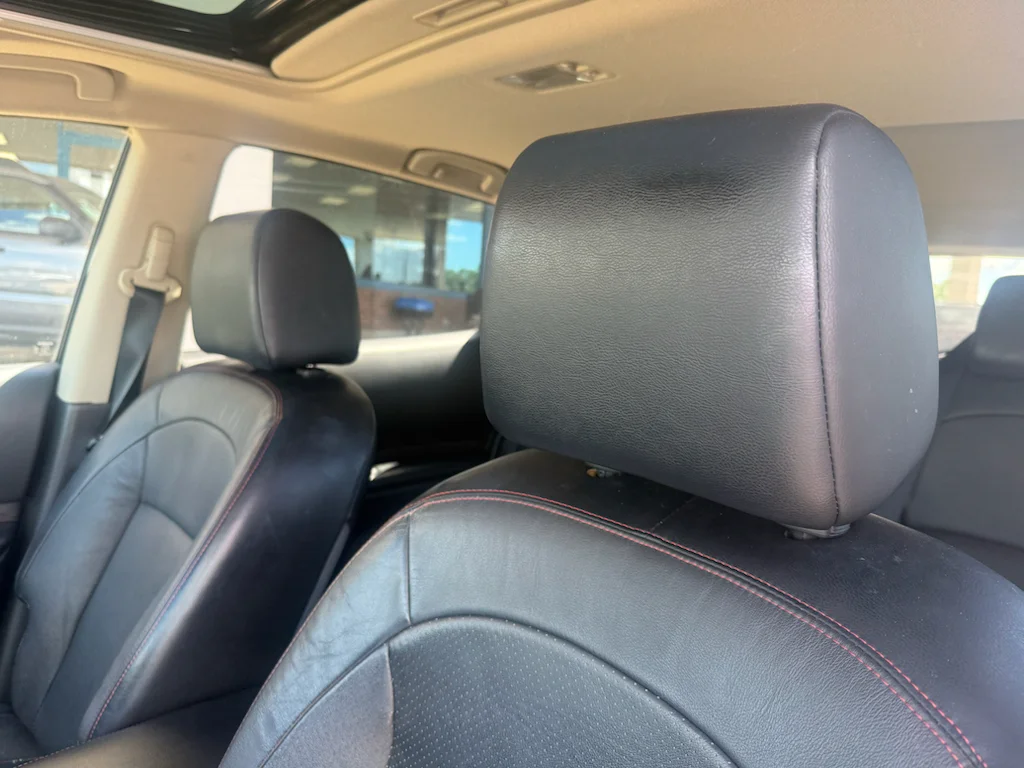 Used 2012 Super Black Nissan SL image 3