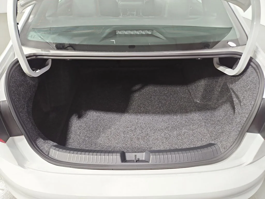 New 2026 White Volkswagen 2.0T Autobahn image 22