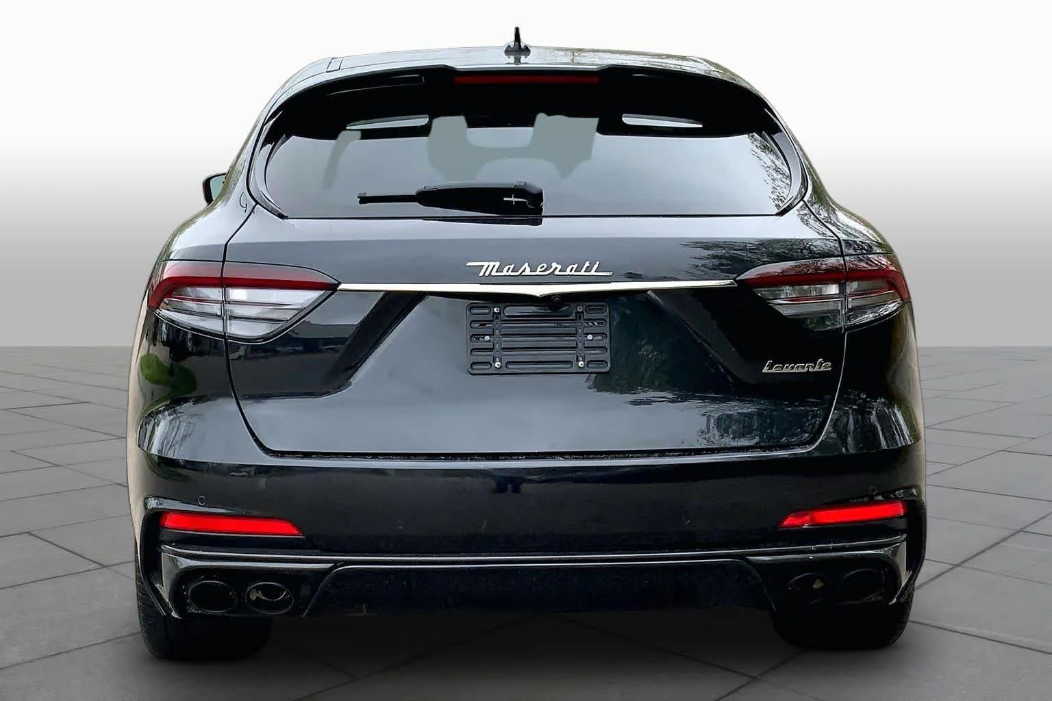 Used 2021 Nero Ribelle Metallic Maserati Trofeo image 5