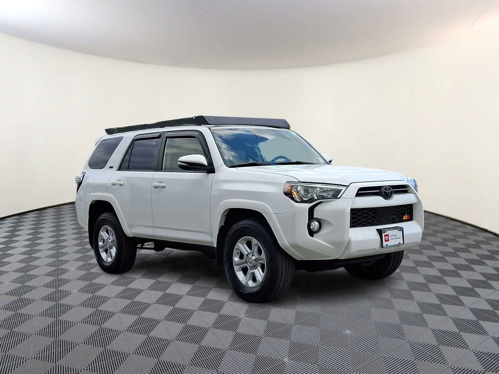 Certified Used 2020 Super White Toyota SR5 Premium image 5