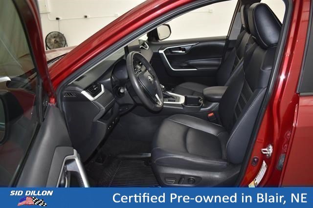 Used 2023 Ruby Flare Pearl Toyota XLE Premium image 6