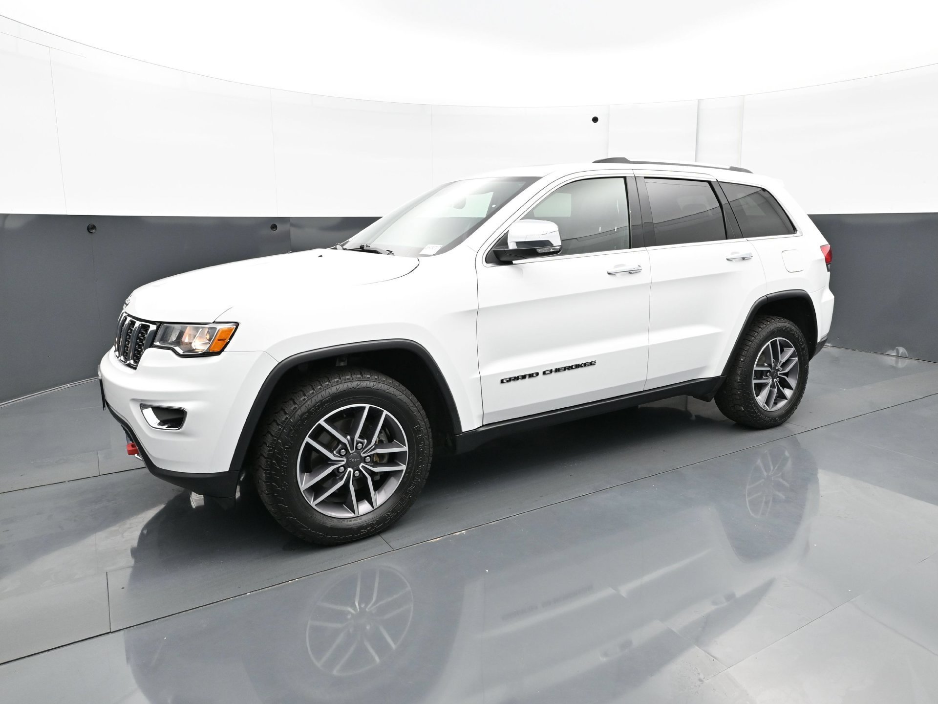 Used 2019 Jeep Grand Cherokee Limited with VIN 1C4RJFBG6KC638224 for sale in Minneapolis, Minnesota