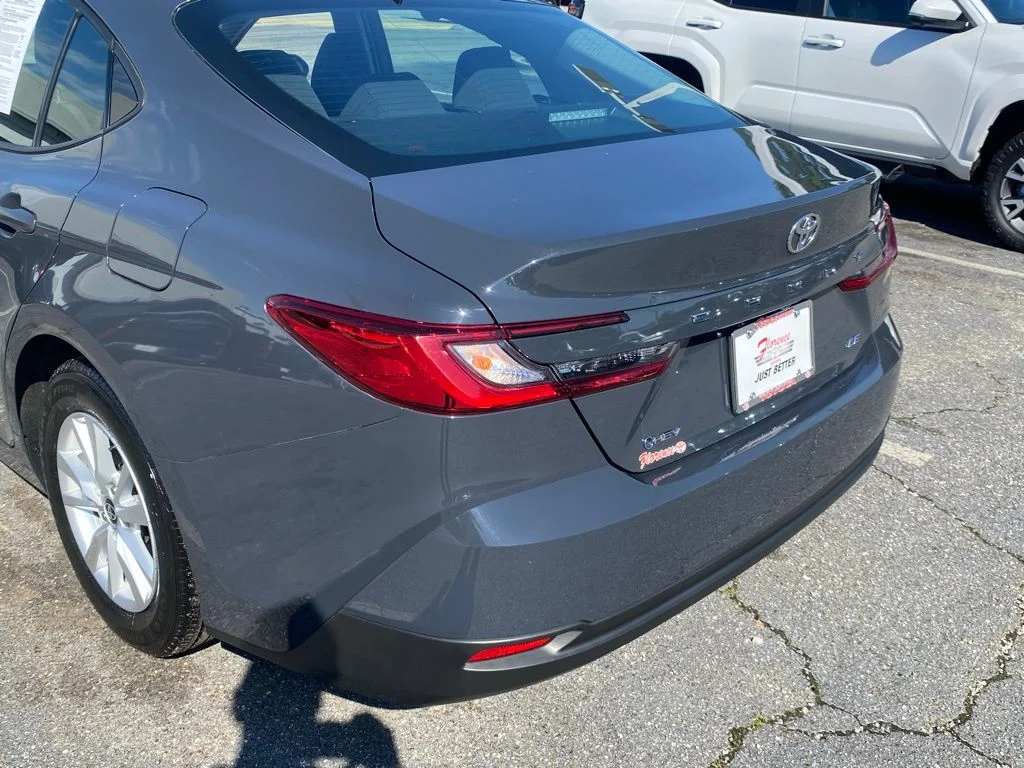 Used 2025  Toyota LE image 11