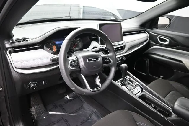 Used 2023 Gray Jeep Sport image 24