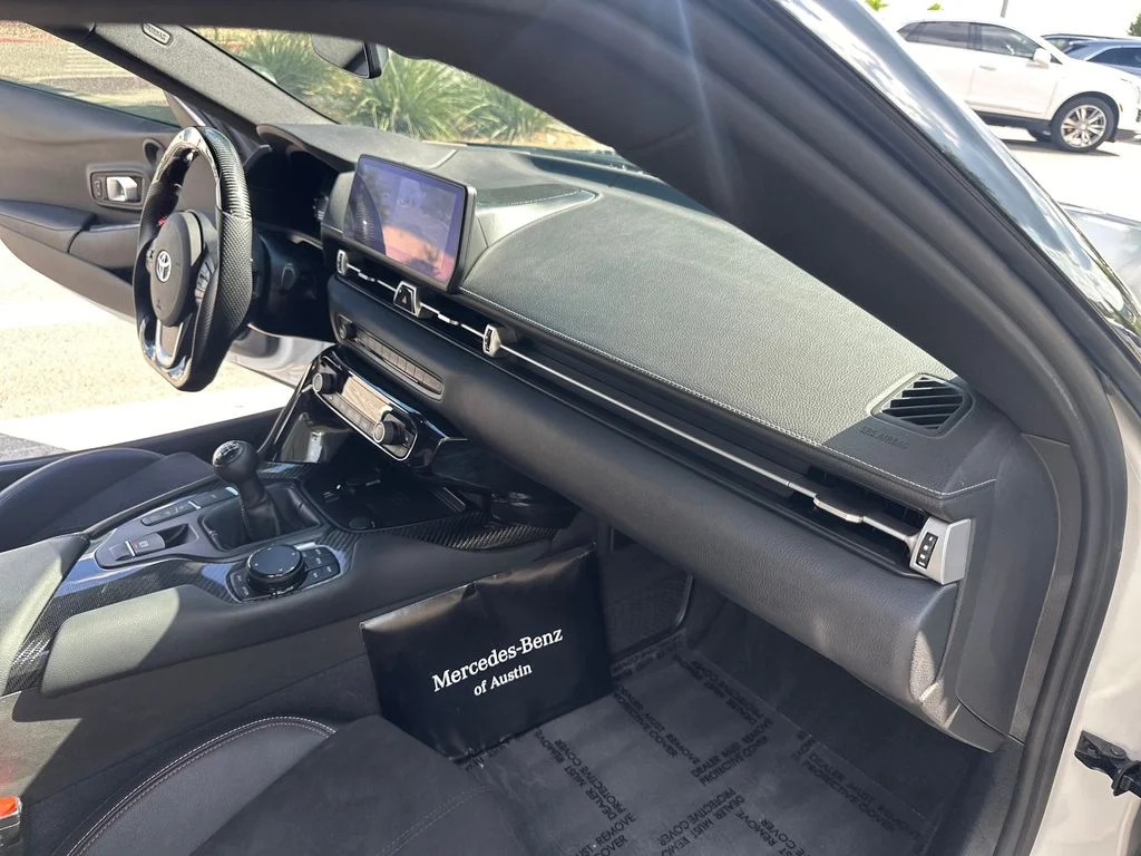 Used 2025  Toyota 3.0 image 31