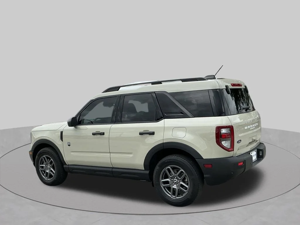 Used 2025 Beige Ford Big Bend image 5