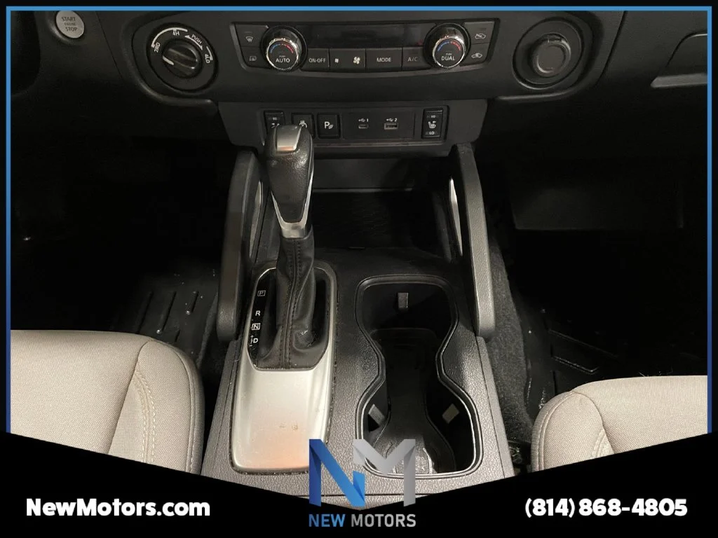 Used 2022 Tactical Green Nissan SV image 11