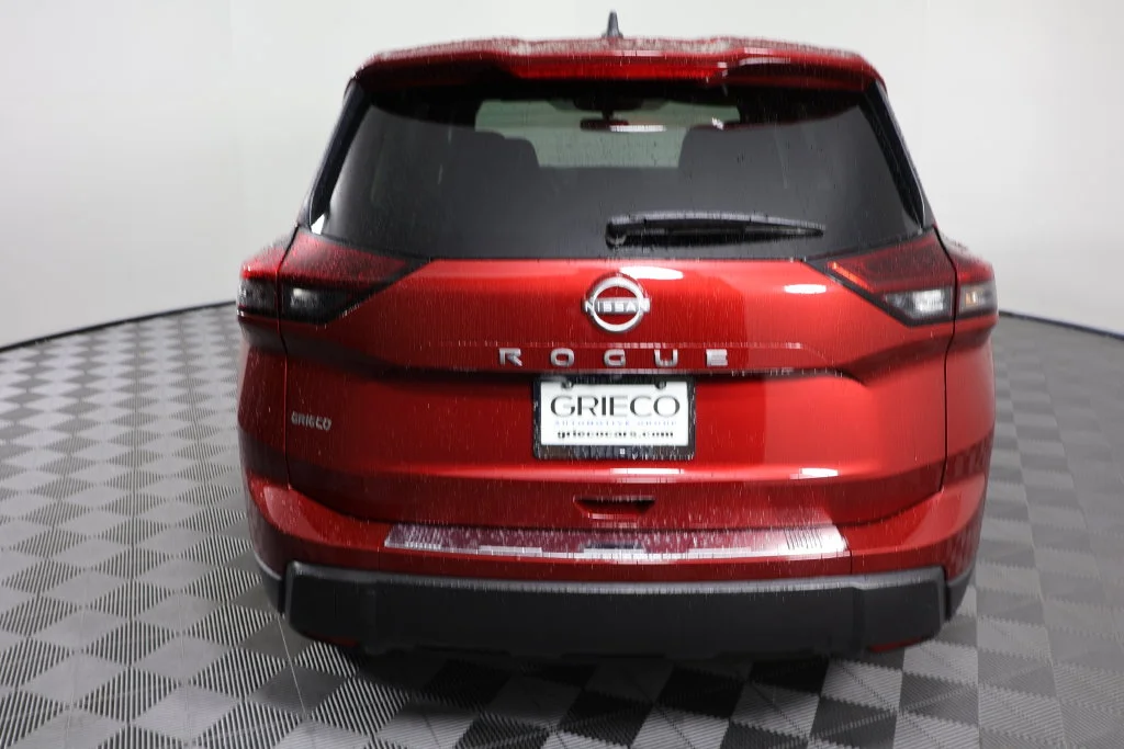 Used 2026 Scarlet Nissan SV image 7