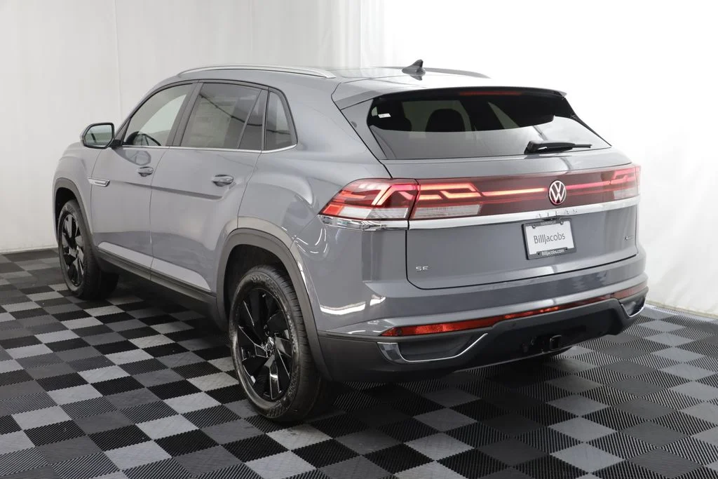 New 2026 Gray Volkswagen 2.0T SE w/Technology image 16