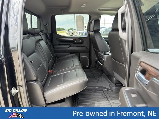 Used 2022 Onyx Black GMC SLT image 17