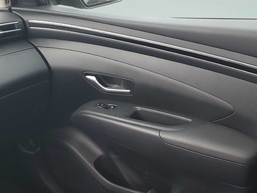 Used 2024 Black Hyundai Blue image 13