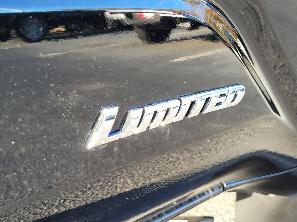 2025 Toyota Tacoma Limited - Photo 11